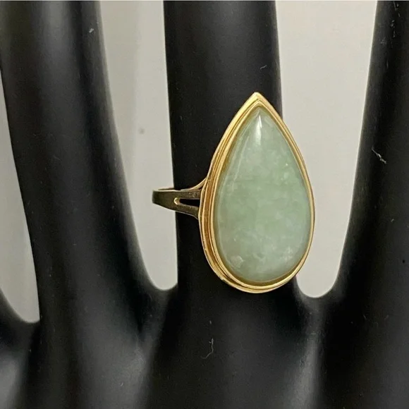 Timeless Green and Gold Jade Ring - Picture 2 of 7